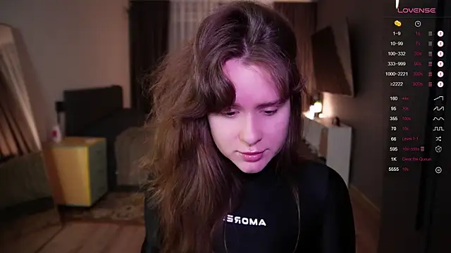 Jantrlatex online show from November 25, 2025, 9:37 pm