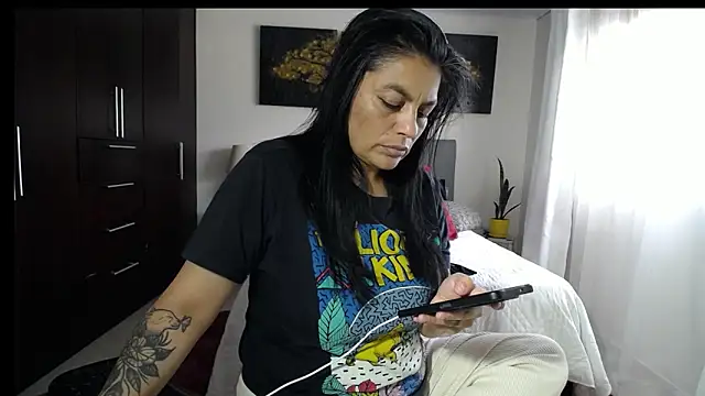 Lust Mom41 online show from May 23, 2026, 7:46 pm
