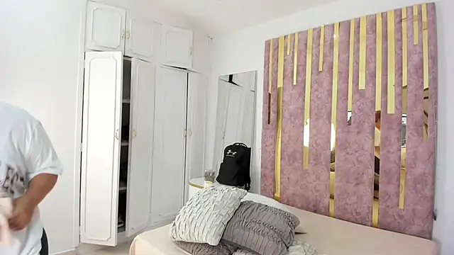 LeahxBarker online show from March 20, 2025, 10:40 pm