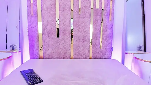 LeahxBarker online show from March 20, 2025, 12:40 am