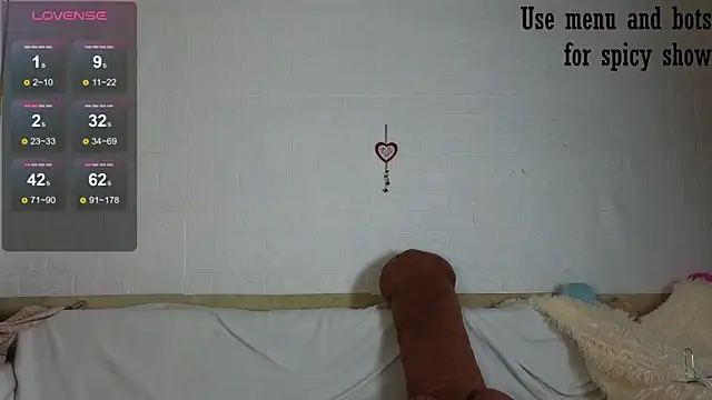 Evelina Mi4 online show from March 17, 2025, 10:29 pm