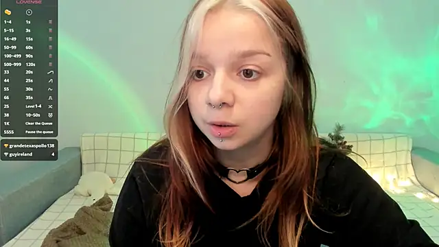 Snapshot of crystal_lilith chatting on December 7, 2024, 11:12 am crystal lilith online show from December 7, 2024, 11:12 am