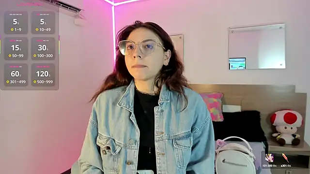 Snapshot of april_dumont chatting on September 18, 2025, 12:52 pm april dumont online show from September 18, 2025, 12:52 pm
