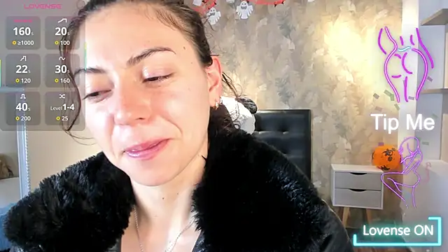 Snapshot of april_dumont chatting on October 16, 2025, 12:57 pm april dumont online show from October 16, 2025, 12:57 pm
