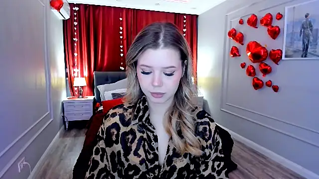 FollowLovee online show from March 4, 2026, 7:54 pm