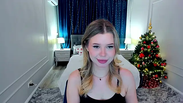 FollowLovee online show from January 9, 2026, 7:43 pm