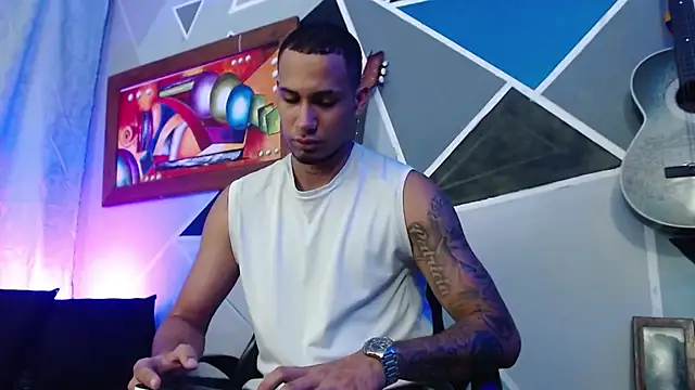 MagnusFrost online show from February 25, 2026, 2:01 am