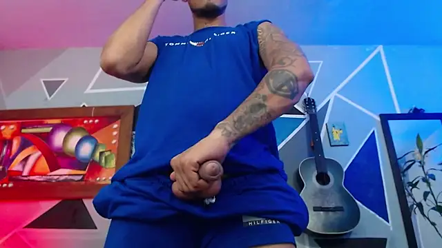 MagnusFrost online show from March 13, 2026, 3:33 am