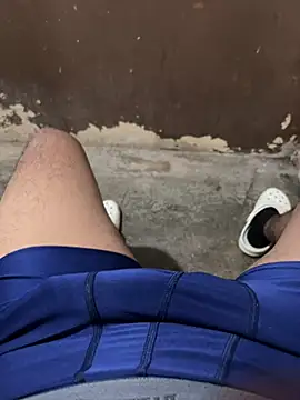 Snapshot of Luis455gomez chatting on December 11, 2024, 2:52 am Luis455gomez online show from December 11, 2024, 2:52 am