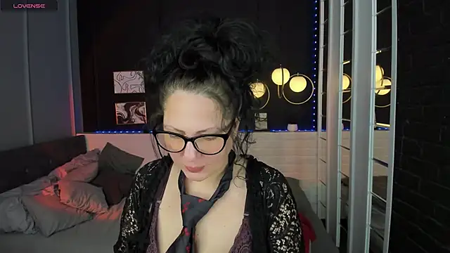 Anita Muse online show from November 10, 2025, 8:58 pm