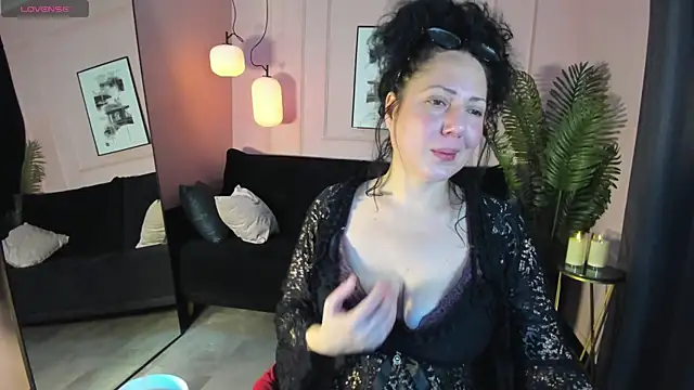 Anita Muse online show from November 3, 2025, 8:34 pm