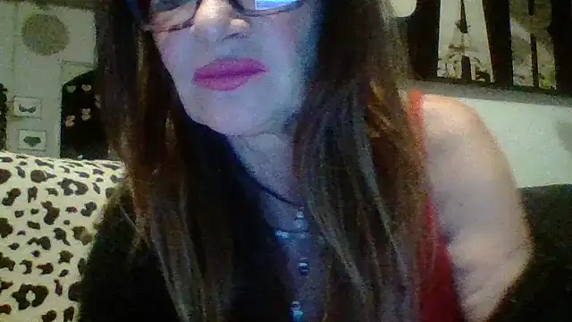 gildamilf online show from November 30, 2025, 7:47 pm