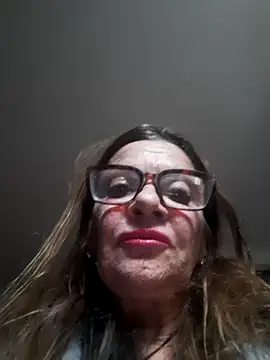 gildamilf online show from November 23, 2025, 3:33 pm