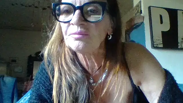 gildamilf online show from April 2, 2026, 3:41 pm