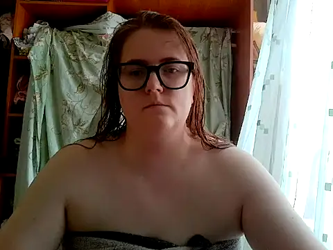 Snapshot of DesireMelissa chatting on June 16, 2026, 7:30 am DesireMelissa online show from June 16, 2026, 7:30 am