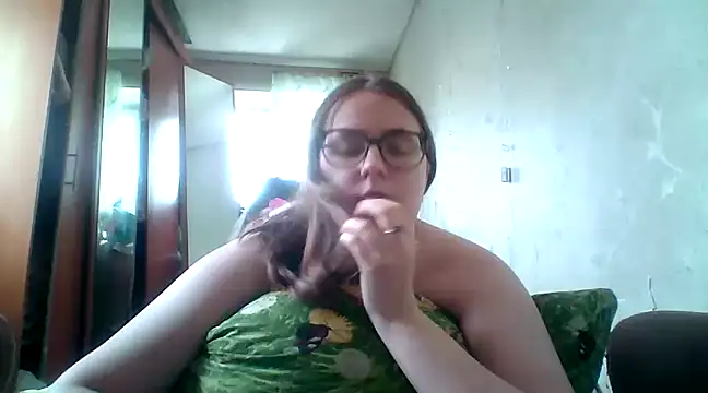 Snapshot of DesireMelissa chatting on February 20, 2025, 10:37 am DesireMelissa online show from February 20, 2025, 10:37 am