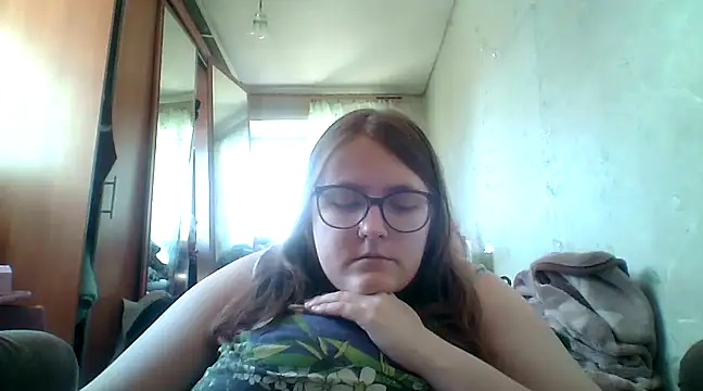Snapshot of DesireMelissa chatting on March 18, 2025, 10:07 am DesireMelissa online show from March 18, 2025, 10:07 am