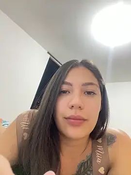 Snapshot of Latina_vanessa chatting on January 19, 2026, 3:43 am Latina vanessa online show from January 19, 2026, 3:43 am