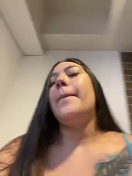 Snapshot of Latina_vanessa chatting on April 20, 2026, 3:09 am Latina vanessa online show from April 20, 2026, 3:09 am