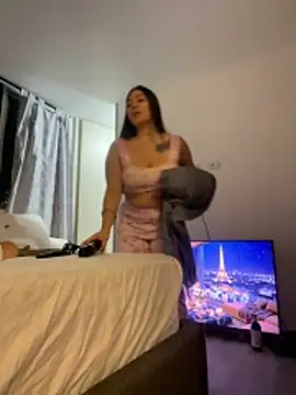 Snapshot of Latina_vanessa chatting on February 9, 2026, 3:26 am Latina vanessa online show from February 9, 2026, 3:26 am