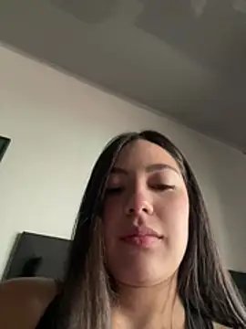 Snapshot of Latina_vanessa chatting on February 23, 2026, 1:12 pm Latina vanessa online show from February 23, 2026, 1:12 pm