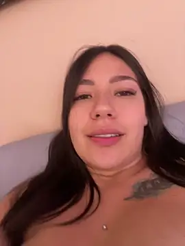 Snapshot of Latina_vanessa chatting on April 28, 2026, 3:00 am Latina vanessa online show from April 28, 2026, 3:00 am