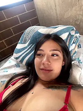 Snapshot of Latina_vanessa chatting on March 20, 2026, 8:32 pm Latina vanessa online show from March 20, 2026, 8:32 pm