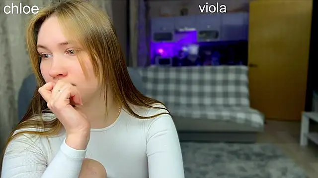 ChloeMillerMeow online show from October 17, 2025, 7:04 pm