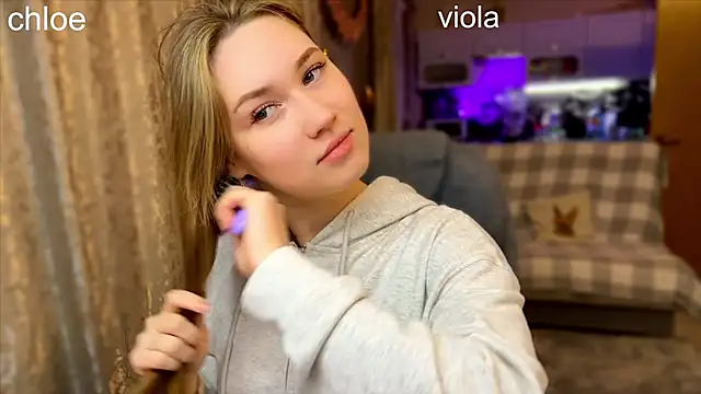 ChloeMillerMeow online show from October 27, 2025, 6:31 pm