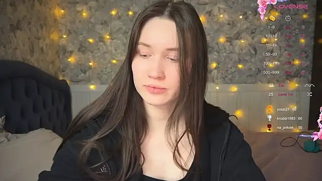 ChloeMillerMeow online show from March 13, 2025, 12:13 pm