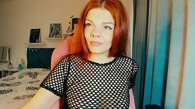 AlysaNightmoon online show from May 26, 2026, 7:06 am