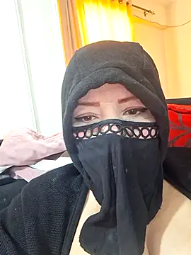 Snapshot of Rozittaa chatting on February 1, 2026, 7:17 am Rozittaa online show from February 1, 2026, 7:17 am