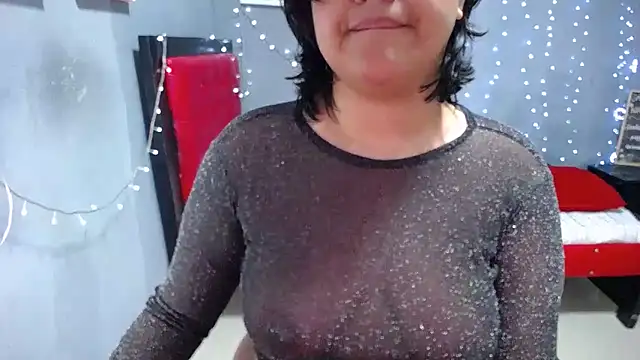 Snapshot of Sweettei chatting on March 3, 2026, 11:17 am Sweettei online show from March 3, 2026, 11:17 am