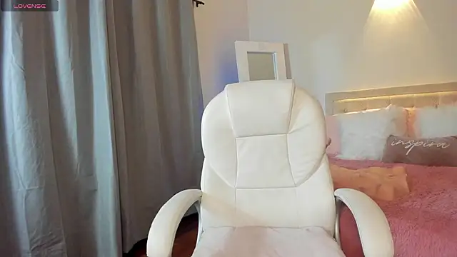 megan connor  online show from March 15, 2026, 2:51 am