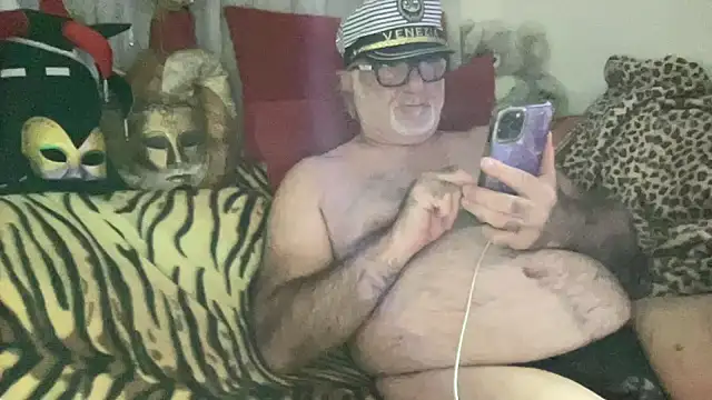 Snapshot of EroticVenetian chatting on September 17, 2025, 9:39 pm EroticVenetian online show from September 17, 2025, 9:39 pm