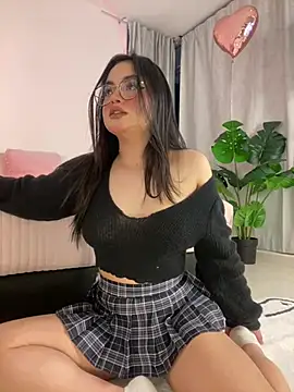 Snapshot of montmariana chatting on March 23, 2025, 12:04 am montmariana online show from March 23, 2025, 12:04 am