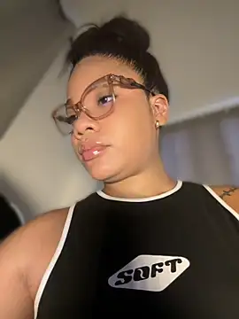 ashley Tompson1 online show from July 15, 2026, 11:39 am