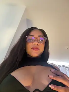 Snapshot of ashley_Tompson1 chatting on April 30, 2026, 2:02 pm ashley Tompson1 online show from April 30, 2026, 2:02 pm