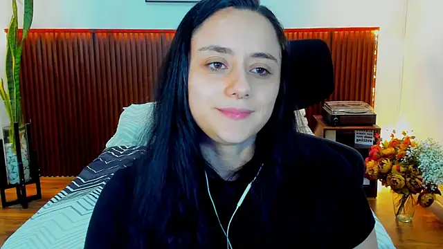 KatherineBond online show from December 22, 2025, 9:59 pm