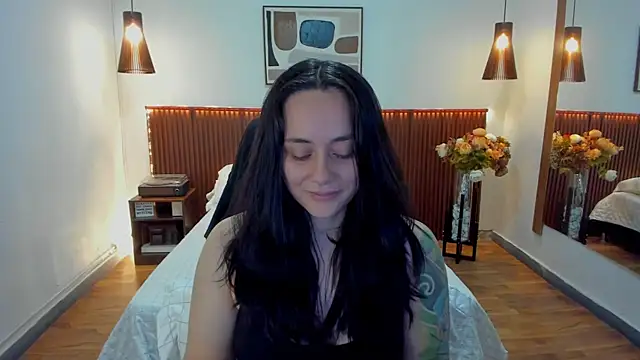 KatherineBond online show from June 3, 2026, 6:12 pm