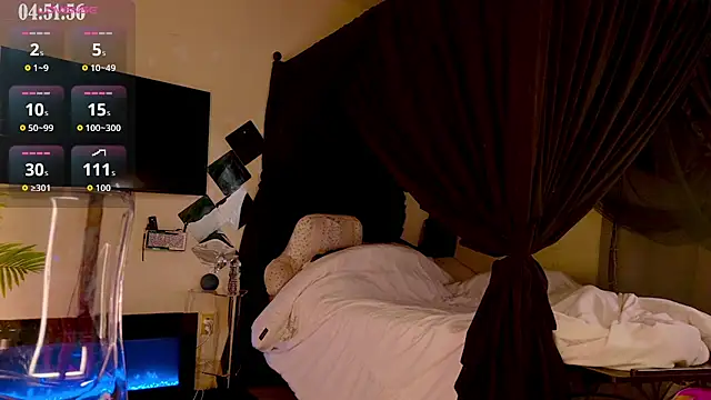 Aubreyessex online show from June 24, 2026, 11:35 pm