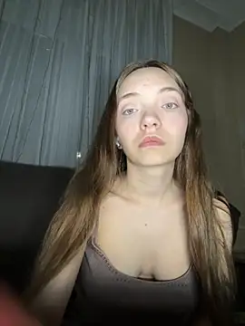 BarbaraFantasy online show from November 18, 2025, 9:18 pm