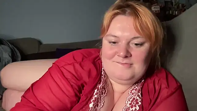 Snapshot of bbw_olive_peach chatting on March 12, 2025, 5:13 am bbw olive peach online show from March 12, 2025, 5:13 am