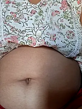 Priya Bong online show from July 5, 2026, 4:30 am