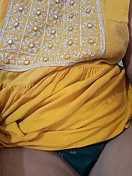Priya Bong online show from June 15, 2026, 2:12 am