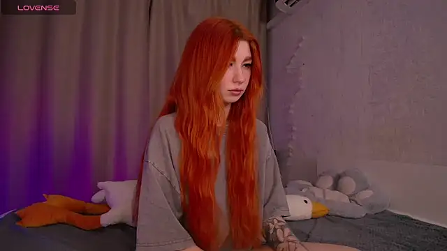 Evaa Moonn  online show from December 13, 2024, 2:05 pm