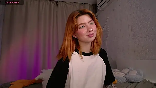 Evaa Moonn  online show from September 14, 2025, 11:10 am