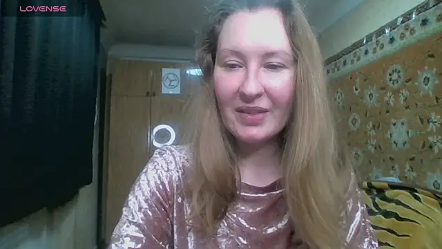 AnnaXLovers online show from December 20, 2025, 12:08 pm