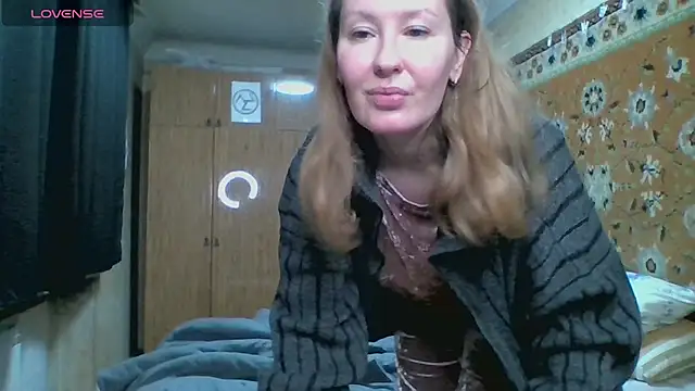 AnnaXLovers online show from January 14, 2026, 10:08 am