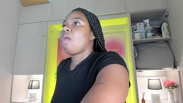tamaraa smiith online show from June 2, 2026, 7:36 pm
